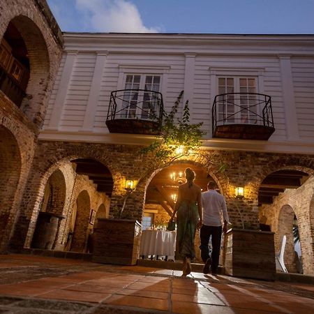 Copper And Lumber Store Hotel English Harbour Екстер'єр фото