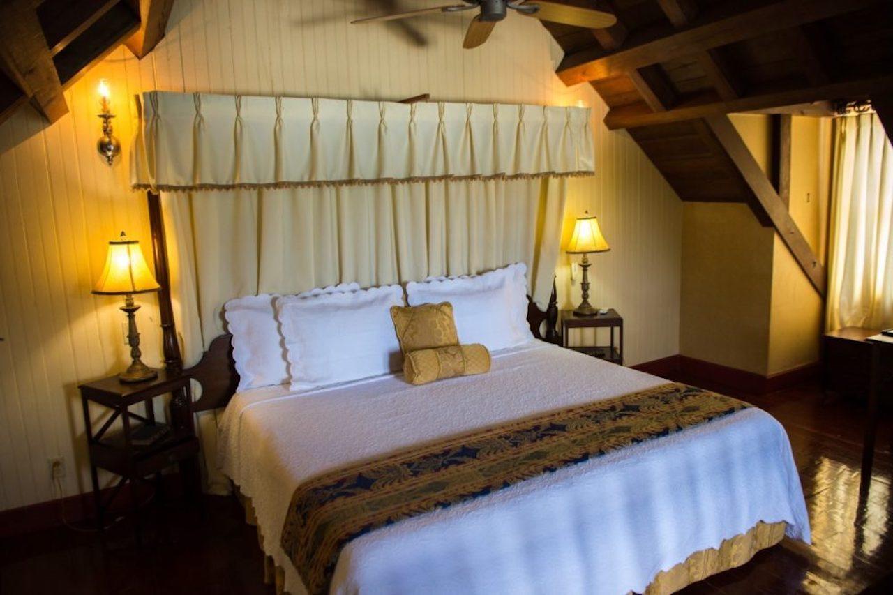Copper And Lumber Store Hotel English Harbour Екстер'єр фото