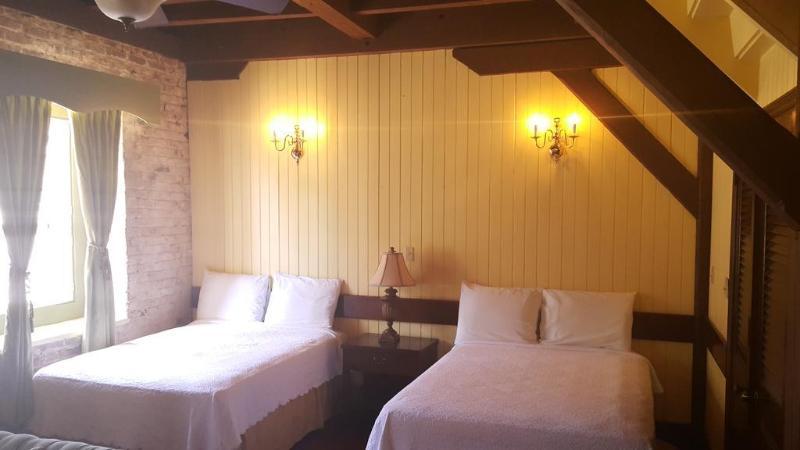 Copper And Lumber Store Hotel English Harbour Екстер'єр фото