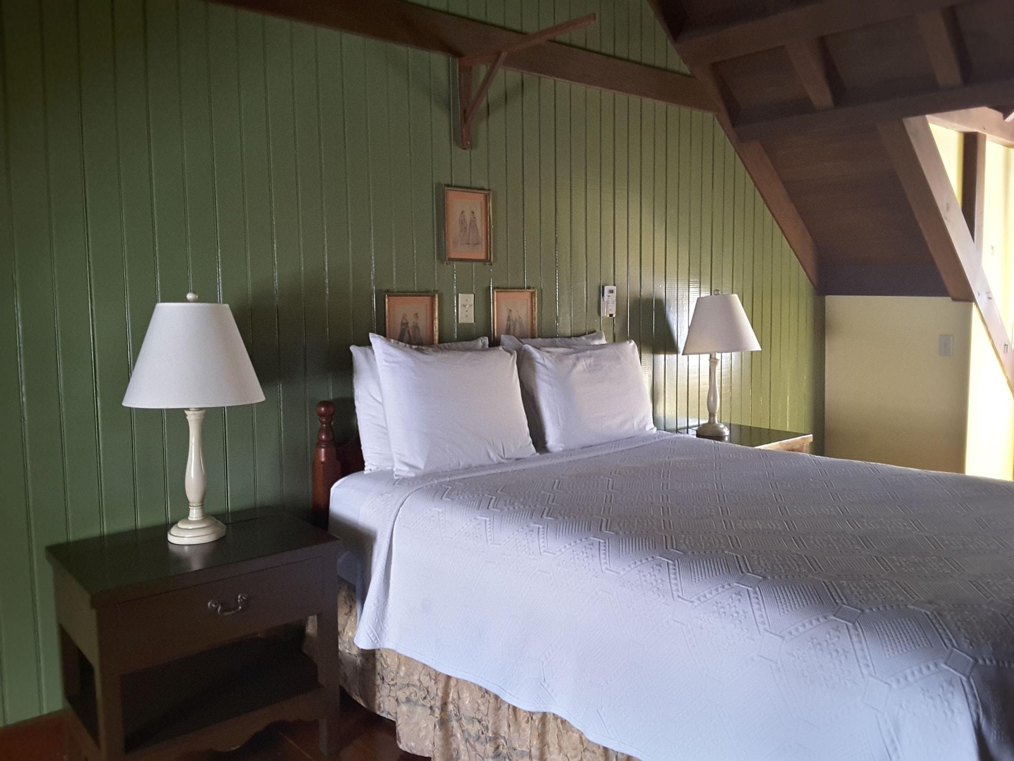 Copper And Lumber Store Hotel English Harbour Екстер'єр фото