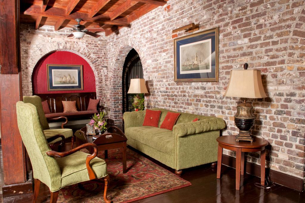 Copper And Lumber Store Hotel English Harbour Екстер'єр фото