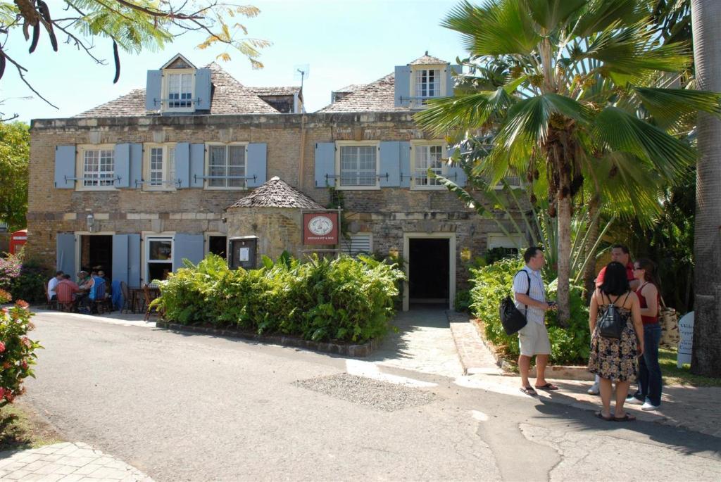 Copper And Lumber Store Hotel English Harbour Екстер'єр фото