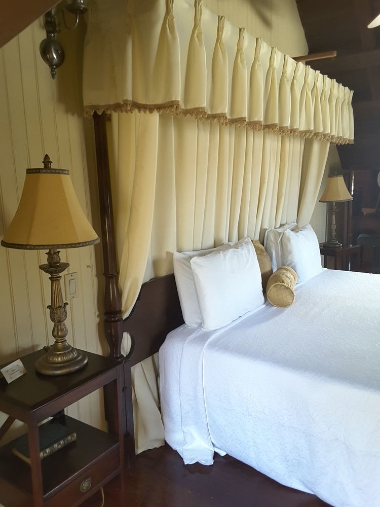 Copper And Lumber Store Hotel English Harbour Екстер'єр фото